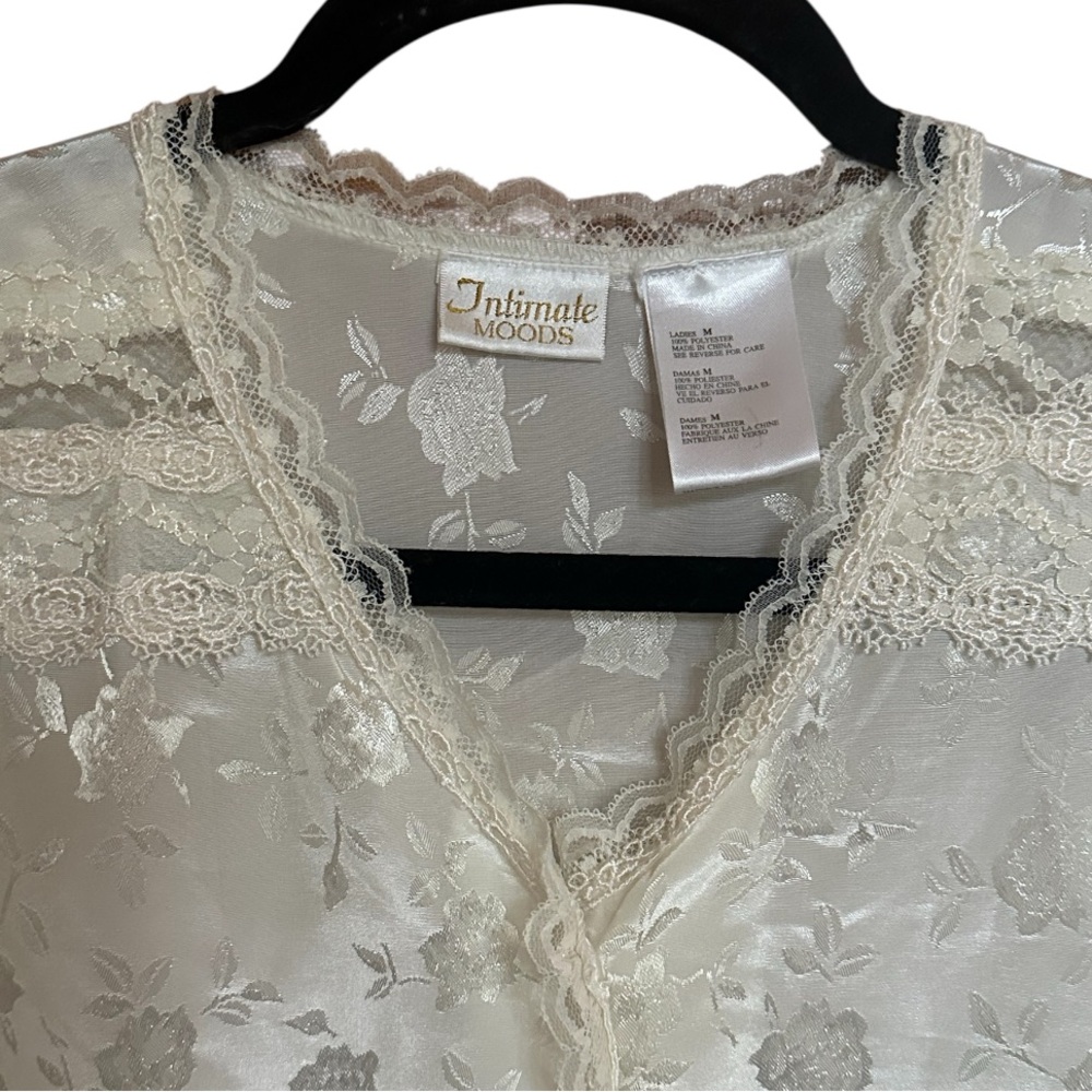 Intimate Moods Vintage Damask Satin Button Robe/Nightgown. Ivory- Size Medium. - Picture 3 of 7